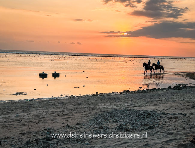 Gili Trawangan met kinderen paardrijden