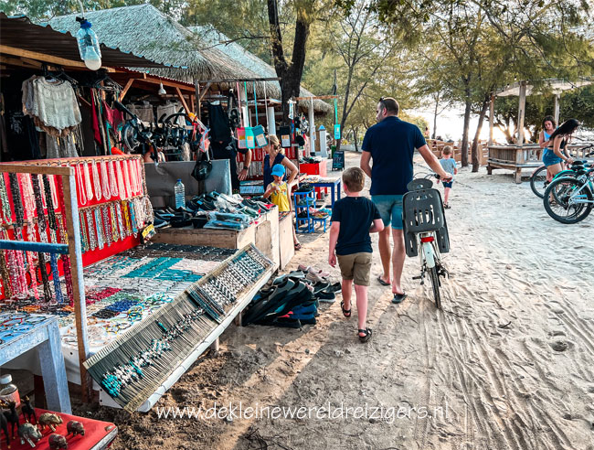 Gili eilanden met kinderen fietsen