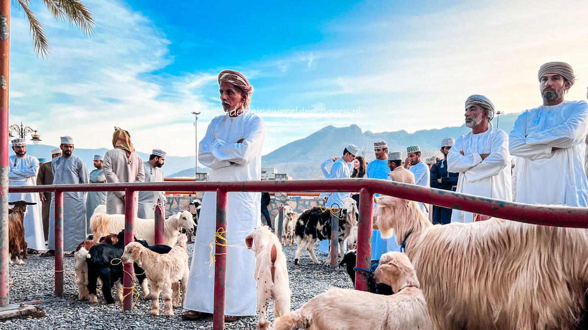 Nizwa met kinderen